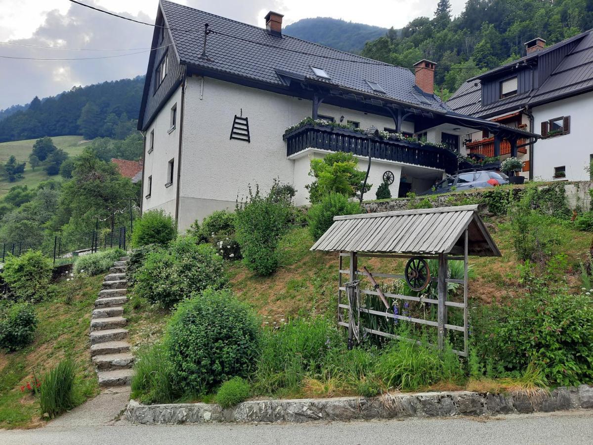 Apartament Sobe Tanja Podbrdo Zewnętrze zdjęcie